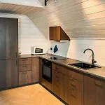 בית נופש 3 Bedroom Beautiful In